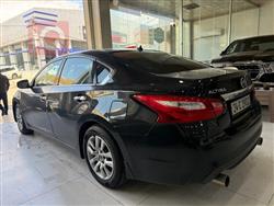 نيسان ألتيما